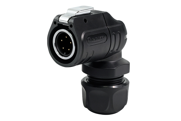 5芯公插头半金属